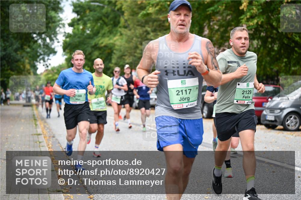 21.09.2025 - PSD Bank Halbmarathon Dr. Thomas Lammeyer http://msf.ph/oto/8920427 21.09.2025 10:39:11 Laufen 2188, 2117, 2129 meine-sportfotos.de
