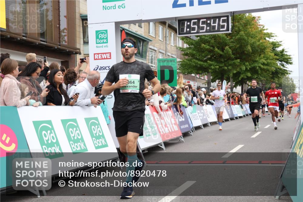 21.09.2025 - PSD Bank Halbmarathon Strokosch-Dieckow http://msf.ph/oto/8920478 21.09.2025 11:55:09 Ziel 1046, 2067, 2160, 2364, 2485, 2646, 3295, 3840, 4033 meine-sportfotos.de