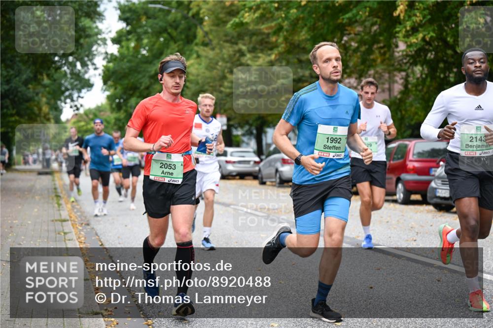 21.09.2025 - PSD Bank Halbmarathon Dr. Thomas Lammeyer http://msf.ph/oto/8920488 21.09.2025 10:39:18 Laufen 2053, 1992, 2143 meine-sportfotos.de