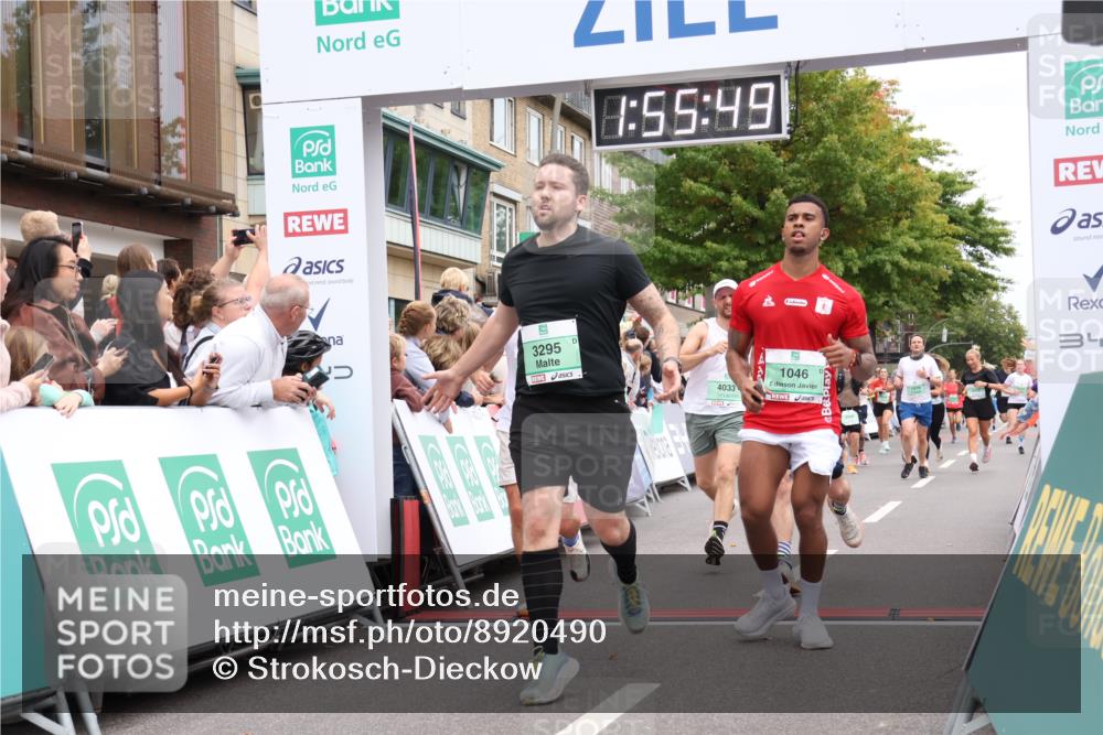 21.09.2025 - PSD Bank Halbmarathon Strokosch-Dieckow http://msf.ph/oto/8920490 21.09.2025 11:55:12 Ziel 1046, 1078, 2067, 2348, 2364, 2485, 2646, 3295, 4033 meine-sportfotos.de