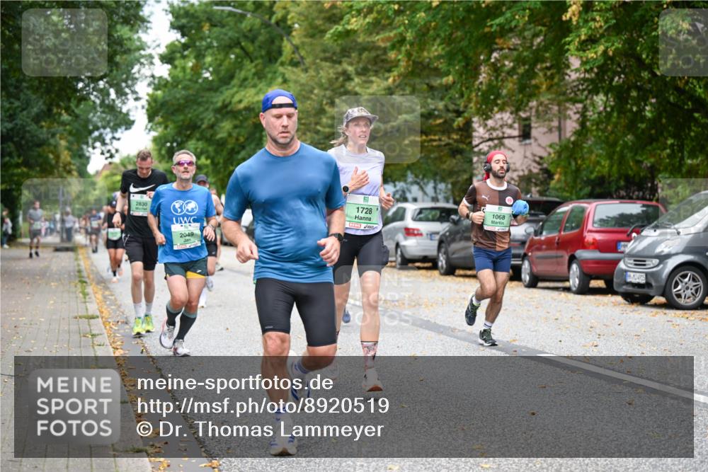21.09.2025 - PSD Bank Halbmarathon Dr. Thomas Lammeyer http://msf.ph/oto/8920519 21.09.2025 10:39:22 Laufen 2830, 2049, 1728, 1068 meine-sportfotos.de