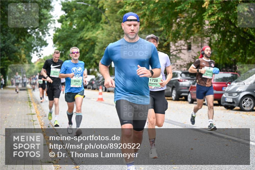 21.09.2025 - PSD Bank Halbmarathon Dr. Thomas Lammeyer http://msf.ph/oto/8920522 21.09.2025 10:39:22 Laufen 2830, 2049, 1728, 1068 meine-sportfotos.de