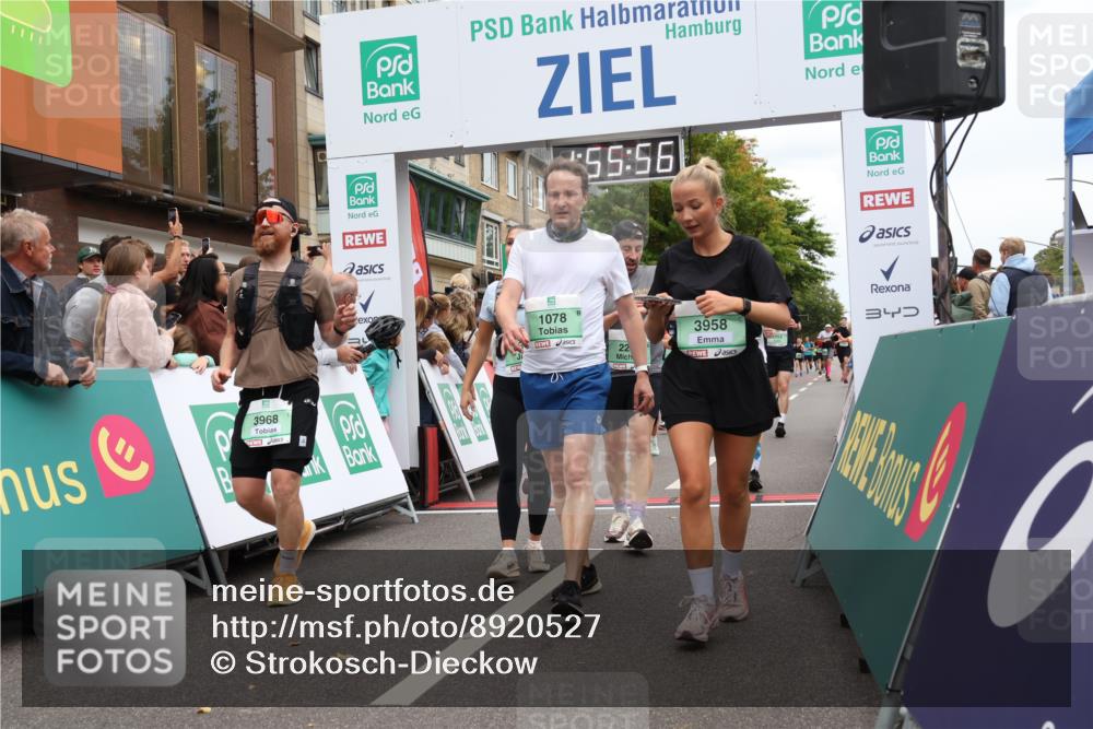21.09.2025 - PSD Bank Halbmarathon Strokosch-Dieckow http://msf.ph/oto/8920527 21.09.2025 11:55:19 Ziel 1046, 1078, 1528, 2067, 2275, 2348, 2435, 2500, 2568, 2646, 2690, 2952, 3270, 3295, 3958, 3968, 4033 meine-sportfotos.de