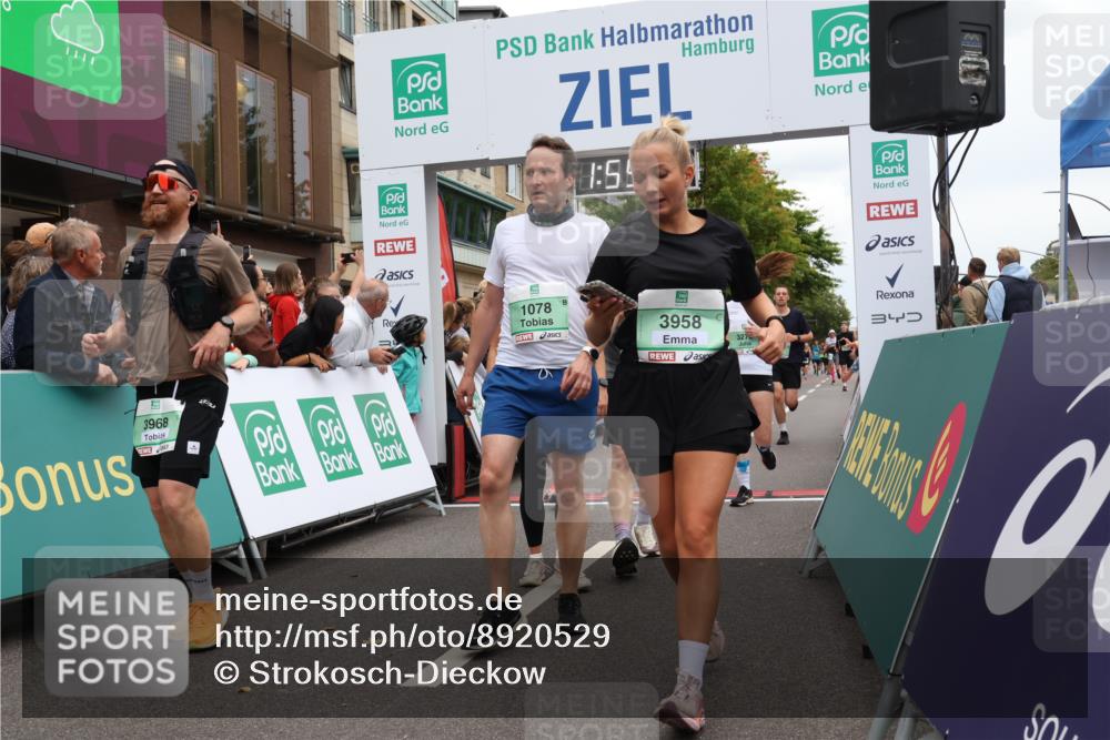 21.09.2025 - PSD Bank Halbmarathon Strokosch-Dieckow http://msf.ph/oto/8920529 21.09.2025 11:55:19 Ziel 1046, 1078, 1528, 2067, 2275, 2348, 2435, 2500, 2568, 2646, 2690, 2952, 3270, 3295, 3958, 3968, 4033 meine-sportfotos.de