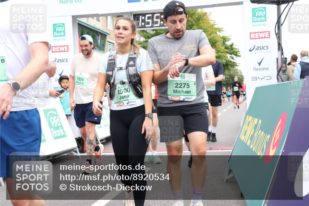 21.09.2025 - PSD Bank Halbmarathon Strokosch-Dieckow http://msf.ph/oto/8920534 21.09.2025 11:55:21 Ziel 1078, 1528, 1814, 2275, 2348, 2435, 2500, 2568, 2690, 2952, 3270, 3958, 3968 meine-sportfotos.de