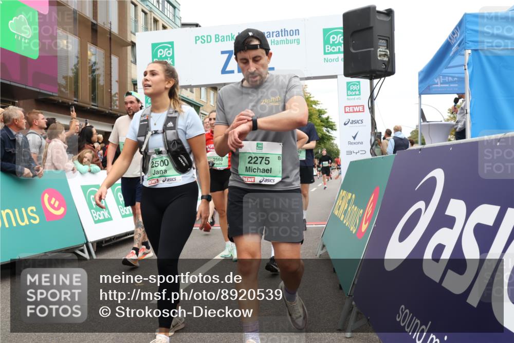 21.09.2025 - PSD Bank Halbmarathon Strokosch-Dieckow http://msf.ph/oto/8920539 21.09.2025 11:55:21 Ziel 1078, 1528, 1814, 2275, 2348, 2435, 2500, 2568, 2690, 2952, 3270, 3958, 3968 meine-sportfotos.de