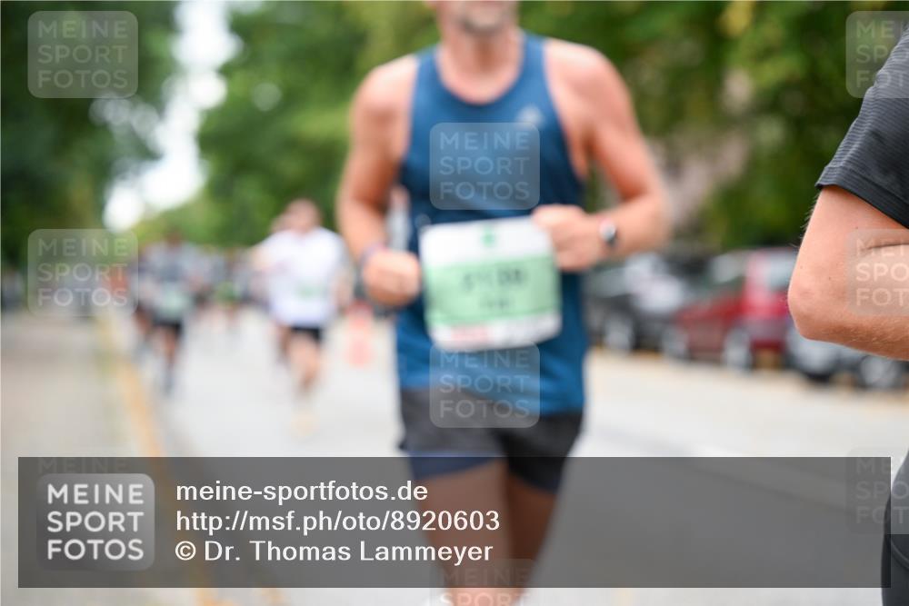 21.09.2025 - PSD Bank Halbmarathon Dr. Thomas Lammeyer http://msf.ph/oto/8920603 21.09.2025 10:39:30 Laufen  meine-sportfotos.de