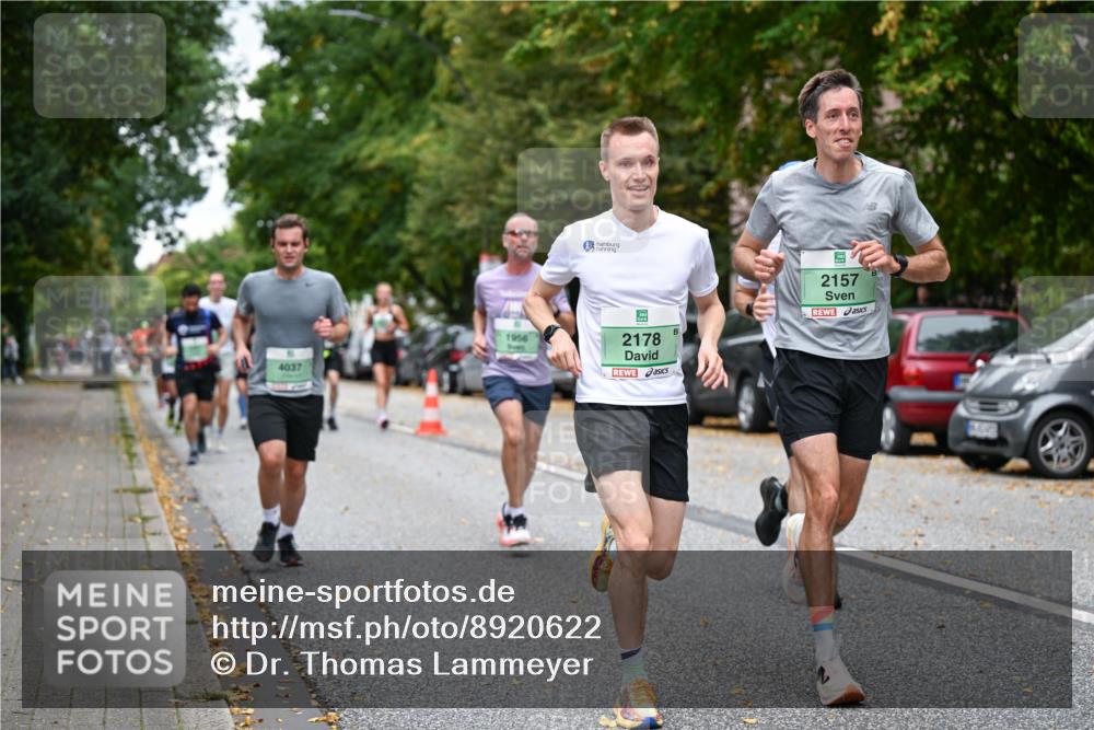 21.09.2025 - PSD Bank Halbmarathon Dr. Thomas Lammeyer http://msf.ph/oto/8920622 21.09.2025 10:39:32 Laufen 4037, 1956, 2178, 2157 meine-sportfotos.de