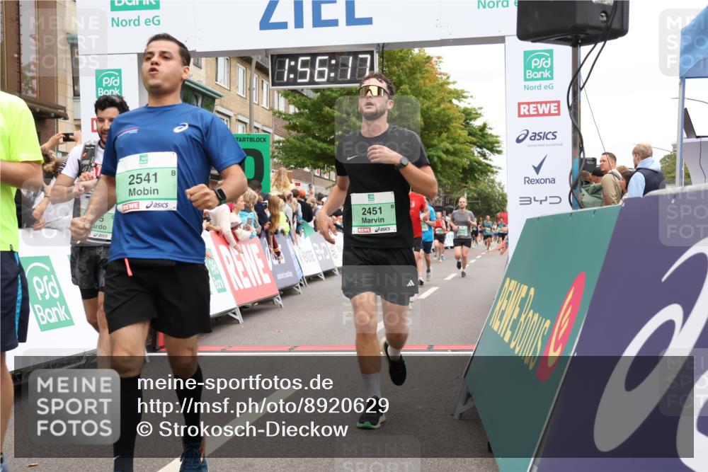 21.09.2025 - PSD Bank Halbmarathon Strokosch-Dieckow http://msf.ph/oto/8920629 21.09.2025 11:55:40 Ziel 1543, 1796, 2451, 2541, 2673, 2680, 2815, 2862, 2936, 3942, 3979, 4052 meine-sportfotos.de