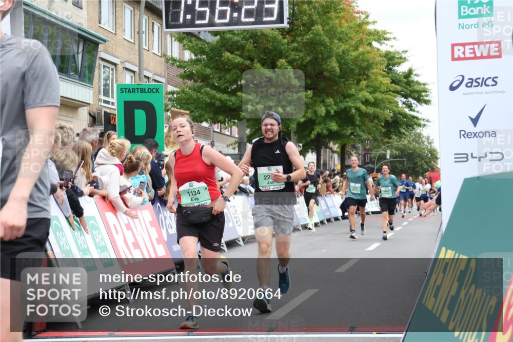 21.09.2025 - PSD Bank Halbmarathon Strokosch-Dieckow http://msf.ph/oto/8920664 21.09.2025 11:55:47 Ziel 1134, 1818, 1819, 2273, 2451, 2587, 2673, 2680, 2815, 2862 meine-sportfotos.de