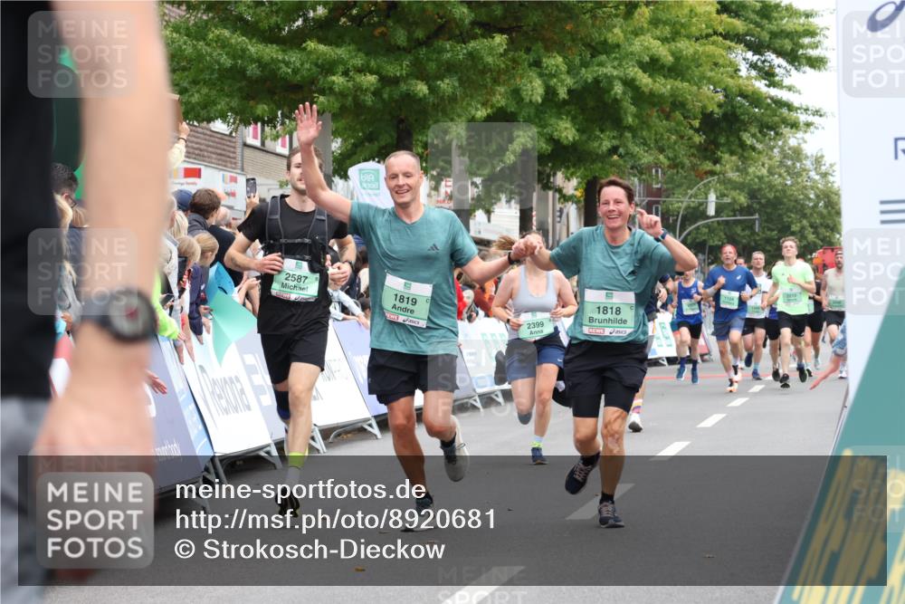 21.09.2025 - PSD Bank Halbmarathon Strokosch-Dieckow http://msf.ph/oto/8920681 21.09.2025 11:55:50 Ziel 1134, 1818, 1819, 2273, 2399, 2587, 2673, 2680, 2862 meine-sportfotos.de