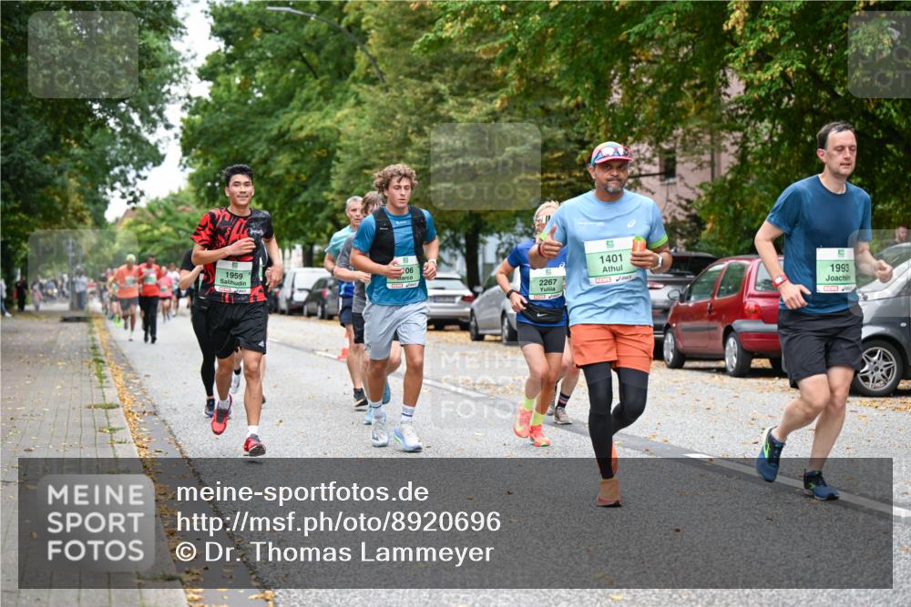 21.09.2025 - PSD Bank Halbmarathon Dr. Thomas Lammeyer http://msf.ph/oto/8920696 21.09.2025 10:39:41 Laufen 1959, 06, 1401, 2267, 1993 meine-sportfotos.de