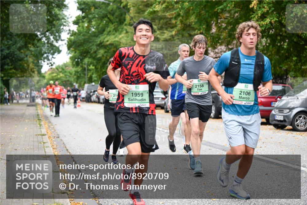 21.09.2025 - PSD Bank Halbmarathon Dr. Thomas Lammeyer http://msf.ph/oto/8920709 21.09.2025 10:39:43 Laufen 214, 1959, 2158, 2106 meine-sportfotos.de