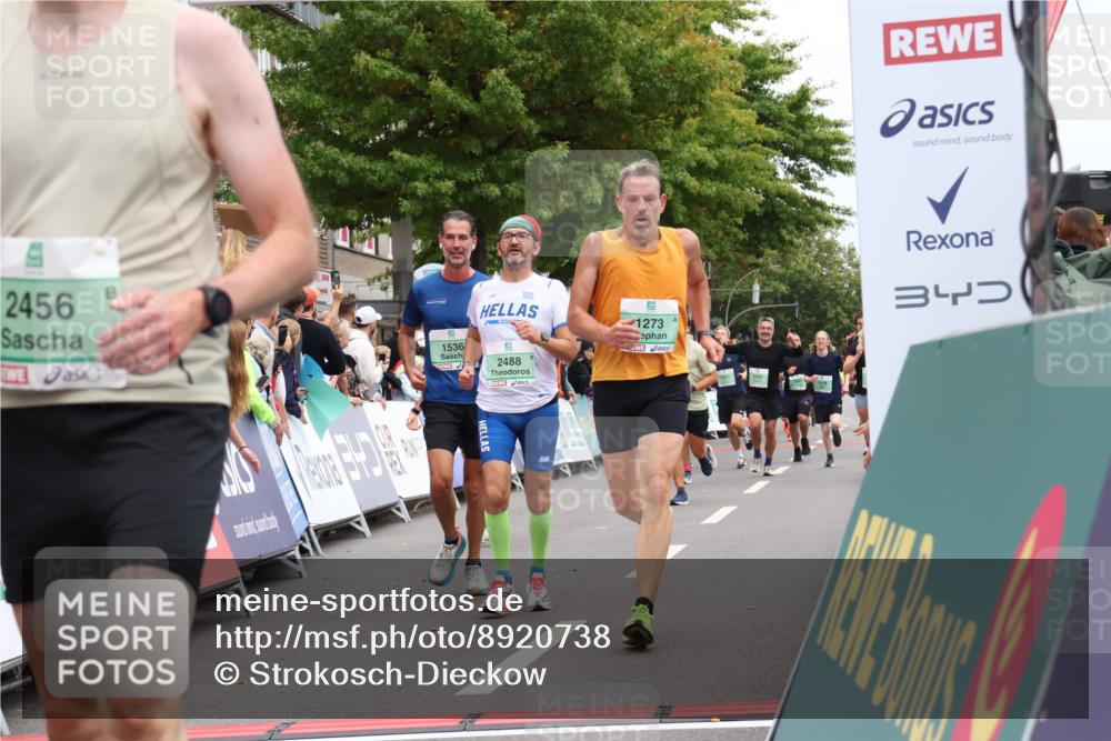 21.09.2025 - PSD Bank Halbmarathon Strokosch-Dieckow http://msf.ph/oto/8920738 21.09.2025 11:56:02 Ziel 1124, 1273, 1536, 1568, 2210, 2218, 2456, 2488, 2636, 2642, 2678, 2901, 3100, 3166, 3959 meine-sportfotos.de