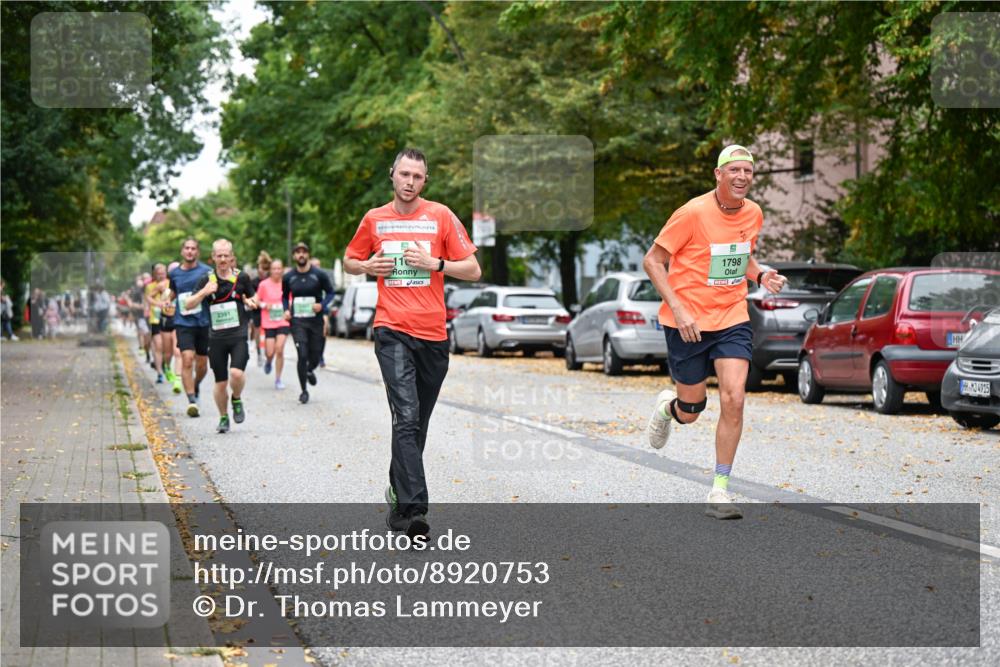 21.09.2025 - PSD Bank Halbmarathon Dr. Thomas Lammeyer http://msf.ph/oto/8920753 21.09.2025 10:39:50 Laufen 2391, 11, 9, 1798, 4915 meine-sportfotos.de