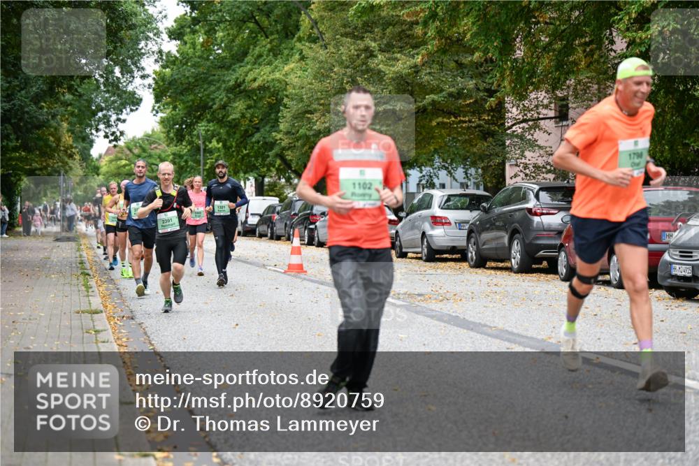 21.09.2025 - PSD Bank Halbmarathon Dr. Thomas Lammeyer http://msf.ph/oto/8920759 21.09.2025 10:39:50 Laufen 1321, 2391, 1102, 1794, 4915 meine-sportfotos.de
