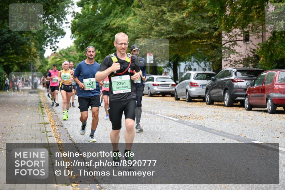 21.09.2025 - PSD Bank Halbmarathon Dr. Thomas Lammeyer http://msf.ph/oto/8920777 21.09.2025 10:39:53 Laufen 2091, 2233, 1003, 2391 meine-sportfotos.de