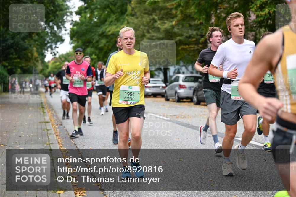 21.09.2025 - PSD Bank Halbmarathon Dr. Thomas Lammeyer http://msf.ph/oto/8920816 21.09.2025 10:39:58 Laufen 2418, 1954, 293 meine-sportfotos.de