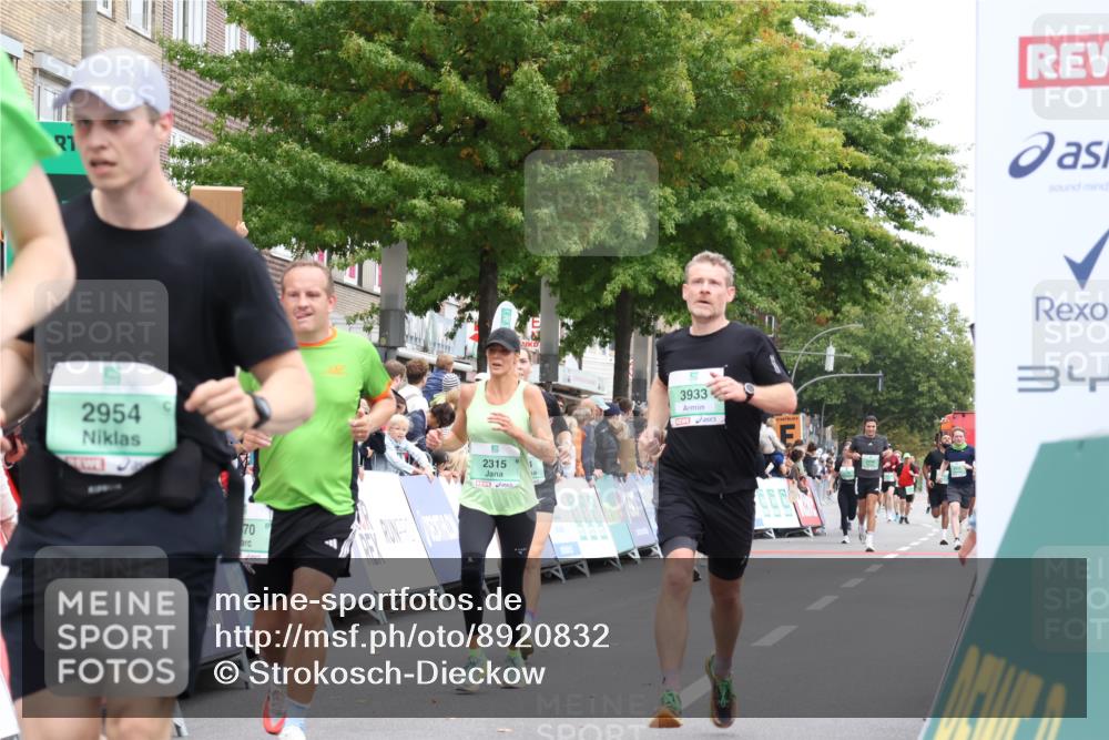 21.09.2025 - PSD Bank Halbmarathon Strokosch-Dieckow http://msf.ph/oto/8920832 21.09.2025 11:56:24 Ziel 1194, 1470, 2222, 2315, 2884, 2954, 3101, 3743, 3933, 3943, 3947, 4013 meine-sportfotos.de