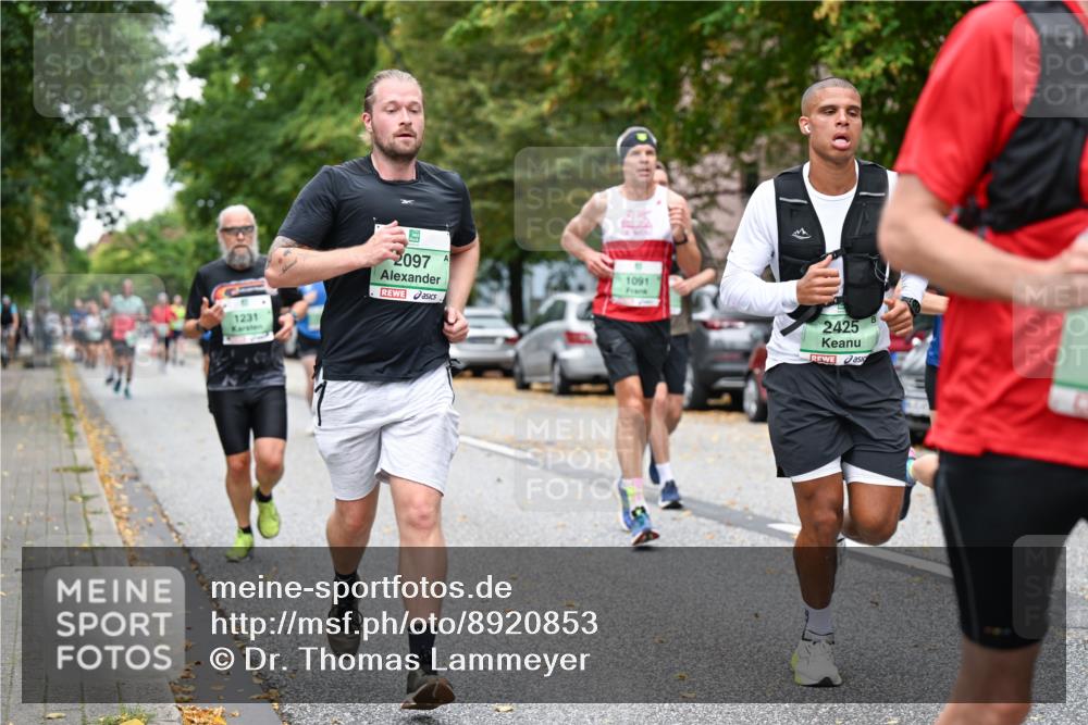 21.09.2025 - PSD Bank Halbmarathon Dr. Thomas Lammeyer http://msf.ph/oto/8920853 21.09.2025 10:40:02 Laufen 1231, 2097, 1091, 2425 meine-sportfotos.de