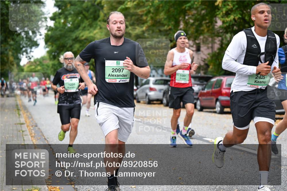 21.09.2025 - PSD Bank Halbmarathon Dr. Thomas Lammeyer http://msf.ph/oto/8920856 21.09.2025 10:40:03 Laufen 2097, 1091, 1231, 2425 meine-sportfotos.de