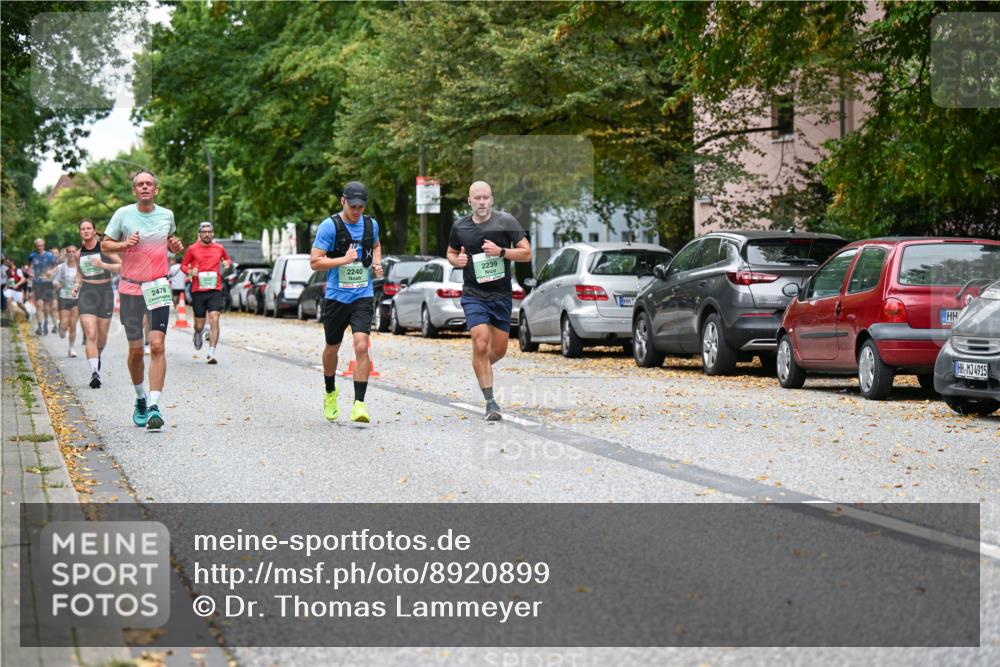 21.09.2025 - PSD Bank Halbmarathon Dr. Thomas Lammeyer http://msf.ph/oto/8920899 21.09.2025 10:40:08 Laufen 2240, 2239, 2478, 4915 meine-sportfotos.de