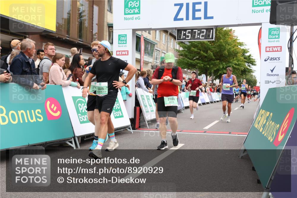 21.09.2025 - PSD Bank Halbmarathon Strokosch-Dieckow http://msf.ph/oto/8920929 21.09.2025 11:56:45 Ziel 1190, 2189, 2225, 2361, 2591, 2704, 2717, 2719, 2878, 2912 meine-sportfotos.de