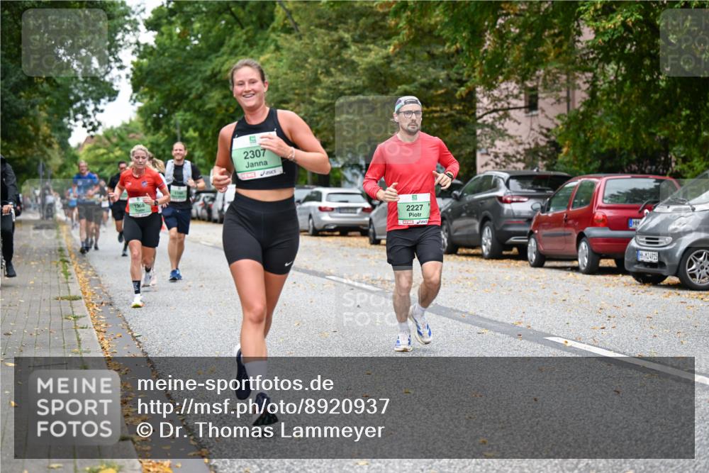 21.09.2025 - PSD Bank Halbmarathon Dr. Thomas Lammeyer http://msf.ph/oto/8920937 21.09.2025 10:40:14 Laufen 1368, 2307, 2227, 4925 meine-sportfotos.de