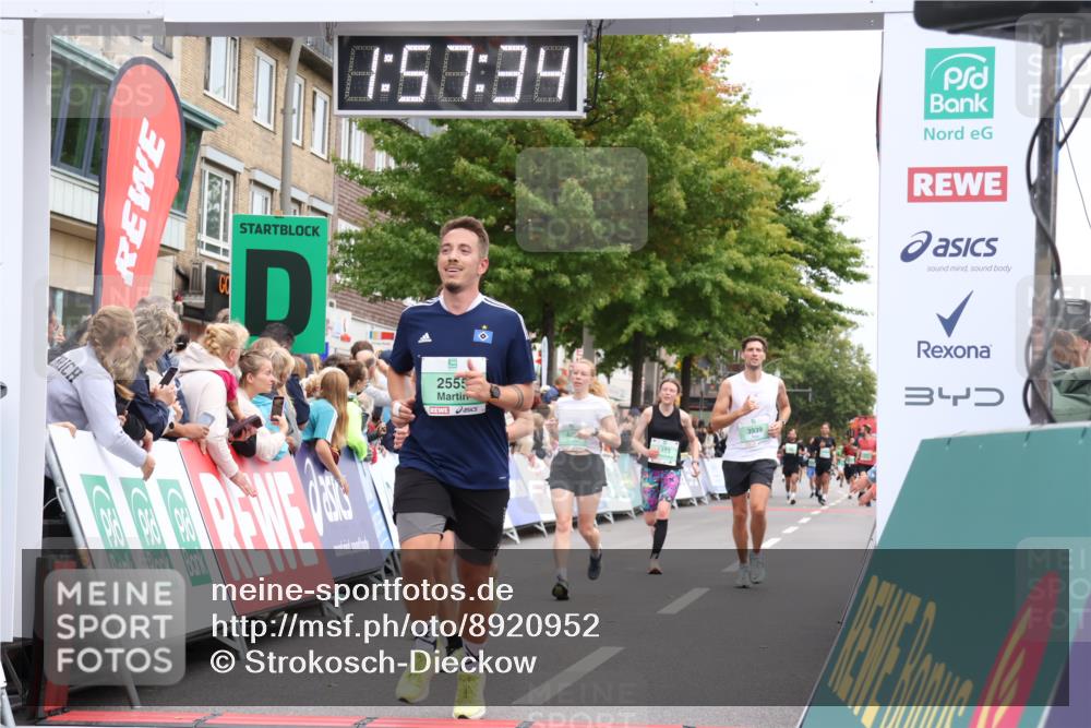 21.09.2025 - PSD Bank Halbmarathon Strokosch-Dieckow http://msf.ph/oto/8920952 21.09.2025 11:56:57 Ziel 1229, 1365, 1453, 2411, 2526, 2555, 2676, 2760, 2927, 3939, 4056 meine-sportfotos.de