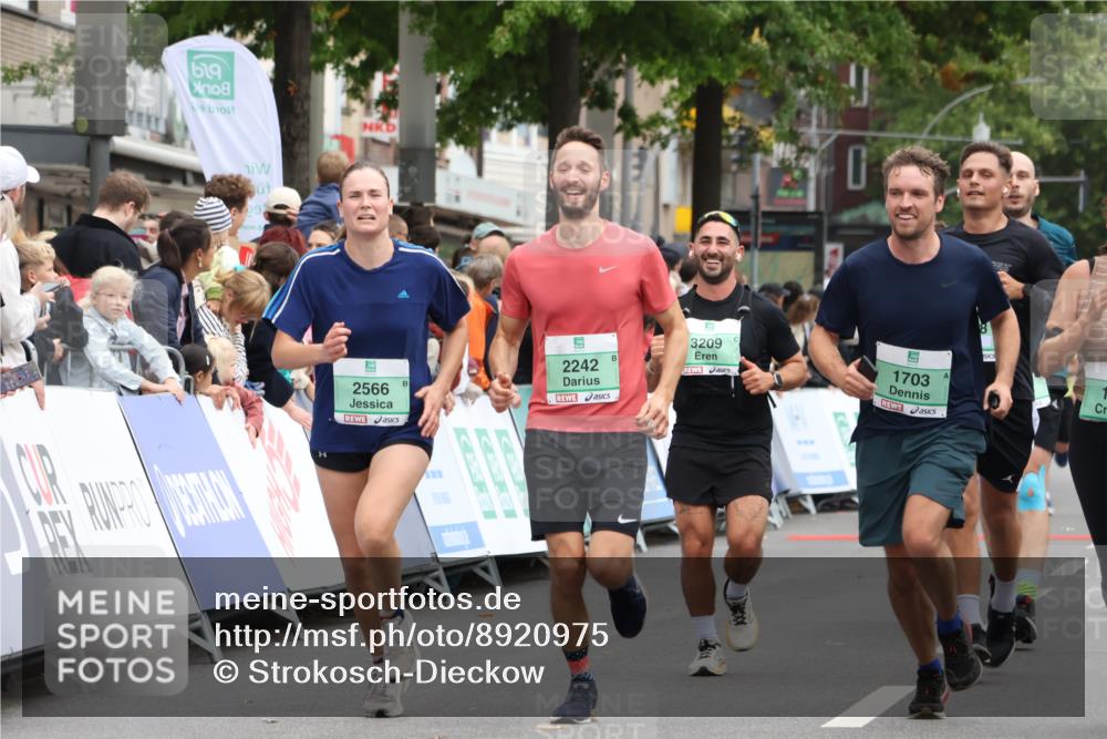 21.09.2025 - PSD Bank Halbmarathon Strokosch-Dieckow http://msf.ph/oto/8920975 21.09.2025 11:57:06 Ziel 1035, 1365, 1393, 1453, 1703, 2242, 2411, 2566, 3209, 3939, 4056 meine-sportfotos.de