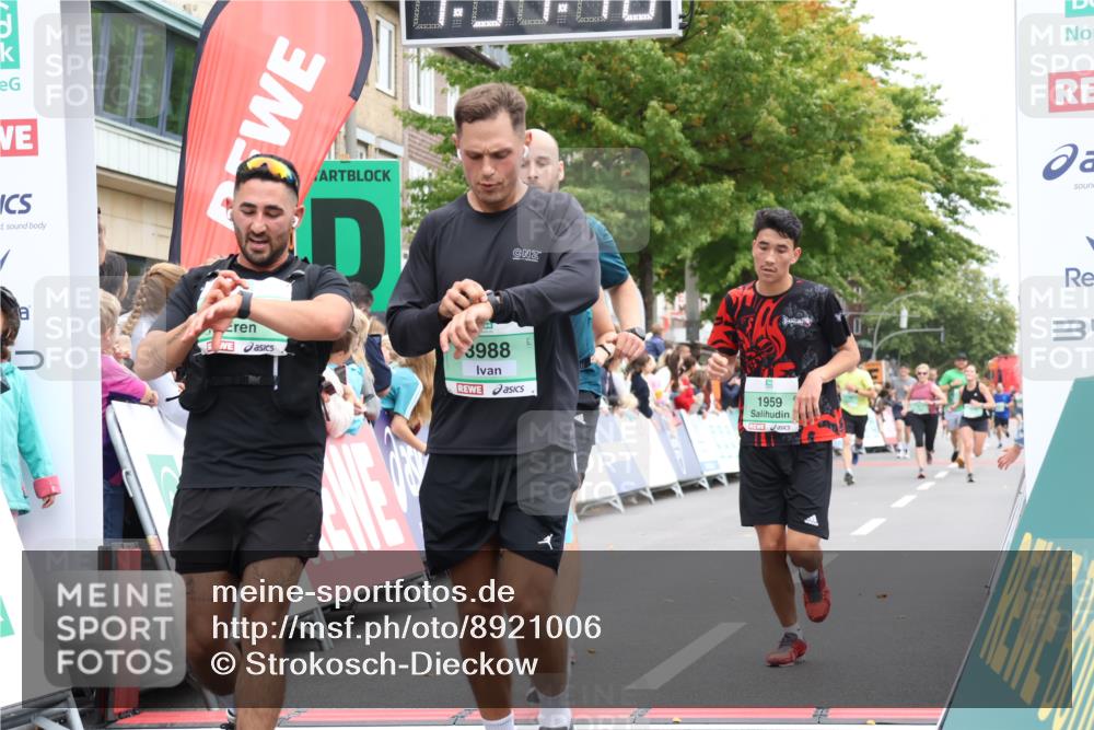 21.09.2025 - PSD Bank Halbmarathon Strokosch-Dieckow http://msf.ph/oto/8921006 21.09.2025 11:57:12 Ziel 1035, 1393, 1703, 1959, 2197, 2242, 2566, 2659, 3209, 3988 meine-sportfotos.de