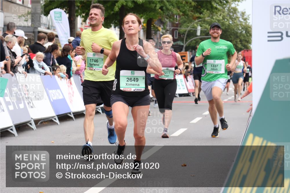 21.09.2025 - PSD Bank Halbmarathon Strokosch-Dieckow http://msf.ph/oto/8921020 21.09.2025 11:57:17 Ziel 1035, 1337, 1393, 1703, 1746, 1959, 2197, 2242, 2277, 2566, 2649, 2659, 3209, 3988 meine-sportfotos.de