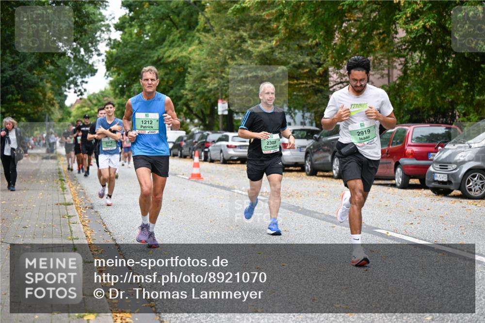 21.09.2025 - PSD Bank Halbmarathon Dr. Thomas Lammeyer http://msf.ph/oto/8921070 21.09.2025 10:40:29 Laufen 2414, 1212, 2303, 2919, 4915 meine-sportfotos.de