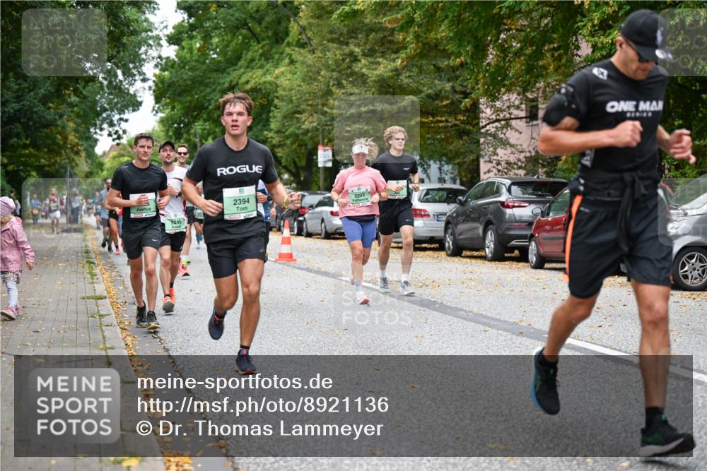21.09.2025 - PSD Bank Halbmarathon Dr. Thomas Lammeyer http://msf.ph/oto/8921136 21.09.2025 10:40:36 Laufen 2245, 2394, 2293, 22, 25 meine-sportfotos.de