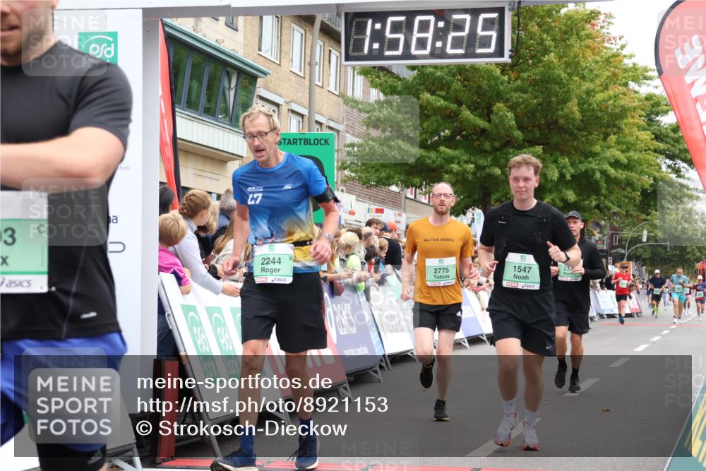 21.09.2025 - PSD Bank Halbmarathon Strokosch-Dieckow http://msf.ph/oto/8921153 21.09.2025 11:57:48 Ziel 1397, 1547, 1693, 2244, 2379, 2775, 4061 meine-sportfotos.de