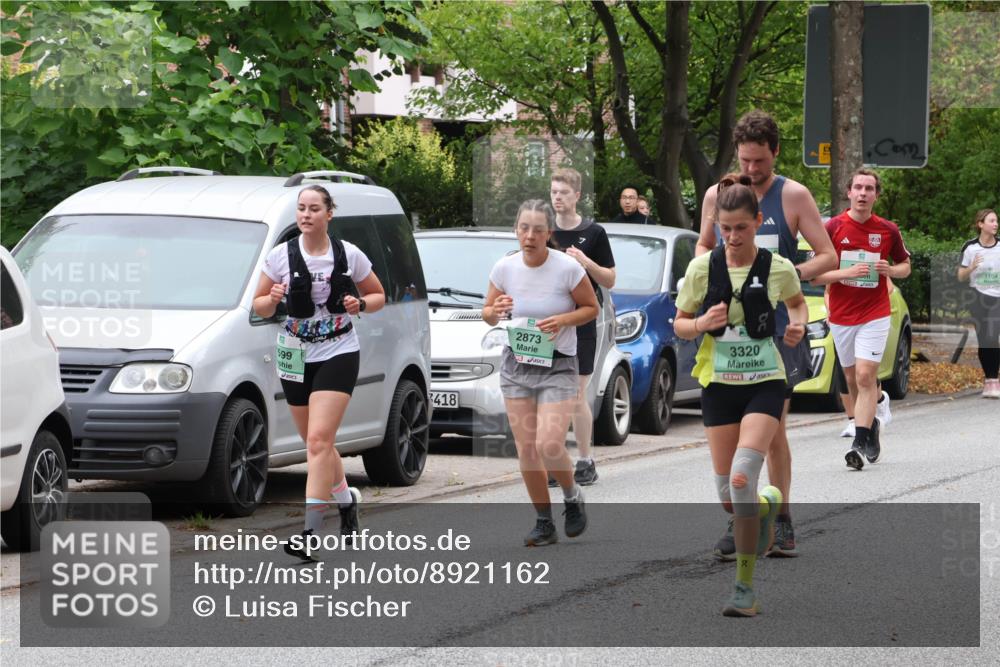 21.09.2025 - PSD Bank Halbmarathon Luisa Fischer http://msf.ph/oto/8921162 21.09.2025 12:03:15 Laufen 599, 418, 2873, 3320, 1704 meine-sportfotos.de