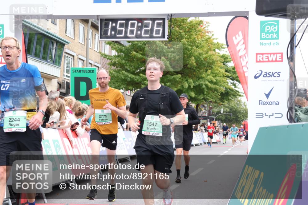 21.09.2025 - PSD Bank Halbmarathon Strokosch-Dieckow http://msf.ph/oto/8921165 21.09.2025 11:57:49 Ziel 1397, 1547, 1693, 2244, 2379, 2775 meine-sportfotos.de