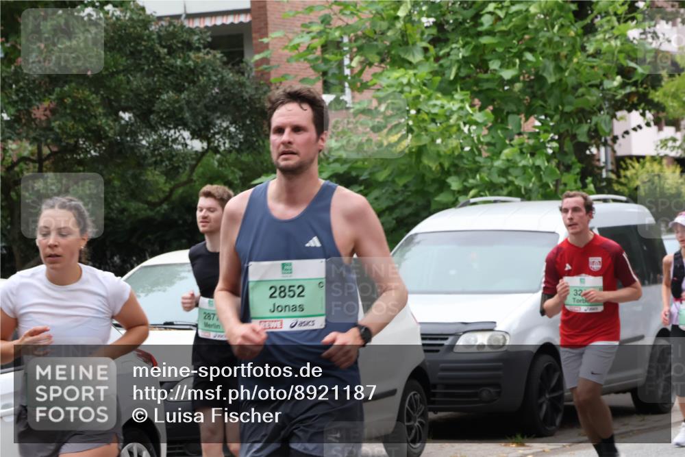 21.09.2025 - PSD Bank Halbmarathon Luisa Fischer http://msf.ph/oto/8921187 21.09.2025 12:03:19 Laufen 2873, 2877, 2852, 32 meine-sportfotos.de