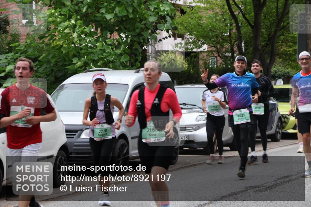 21.09.2025 - PSD Bank Halbmarathon Luisa Fischer http://msf.ph/oto/8921197 21.09.2025 12:03:21 Laufen 3070, 3185, 3418, 1704, 3019, 1025 meine-sportfotos.de