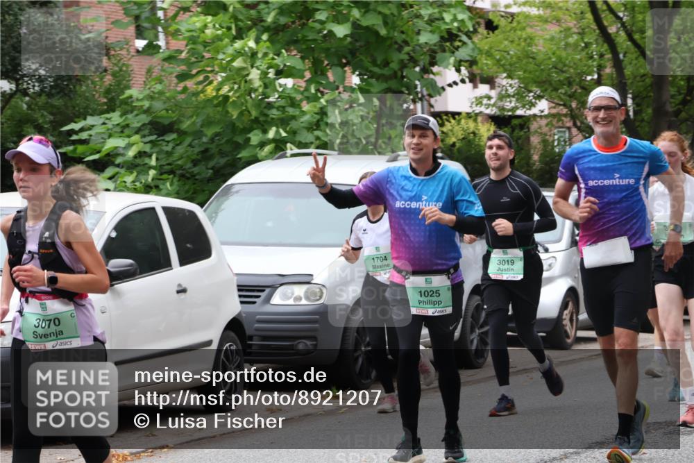21.09.2025 - PSD Bank Halbmarathon Luisa Fischer http://msf.ph/oto/8921207 21.09.2025 12:03:22 Laufen 3070, 1704, 1025, 3019 meine-sportfotos.de
