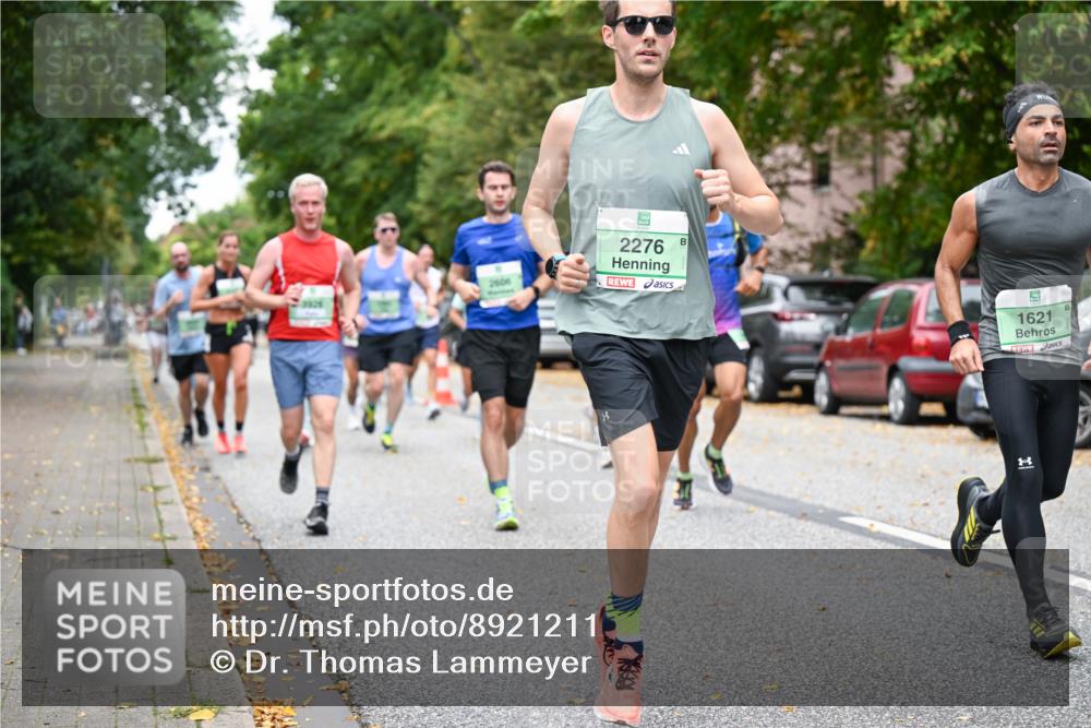 21.09.2025 - PSD Bank Halbmarathon Dr. Thomas Lammeyer http://msf.ph/oto/8921211 21.09.2025 10:40:41 Laufen 2606, 2276, 1621 meine-sportfotos.de