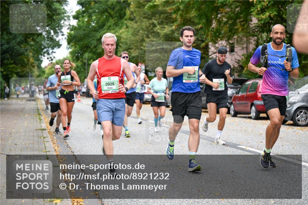 21.09.2025 - PSD Bank Halbmarathon Dr. Thomas Lammeyer http://msf.ph/oto/8921232 21.09.2025 10:40:42 Laufen 2141, 3926, 80 meine-sportfotos.de
