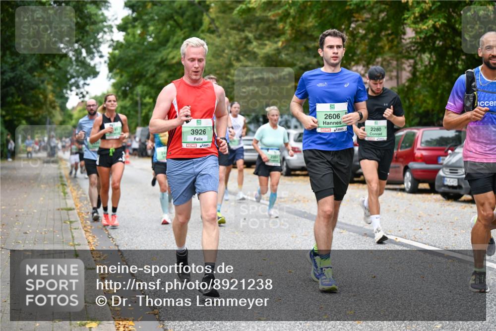 21.09.2025 - PSD Bank Halbmarathon Dr. Thomas Lammeyer http://msf.ph/oto/8921238 21.09.2025 10:40:42 Laufen 2606, 3926, 2280 meine-sportfotos.de