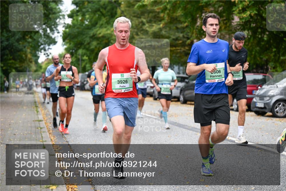 21.09.2025 - PSD Bank Halbmarathon Dr. Thomas Lammeyer http://msf.ph/oto/8921244 21.09.2025 10:40:42 Laufen 3926, 606, 2280 meine-sportfotos.de