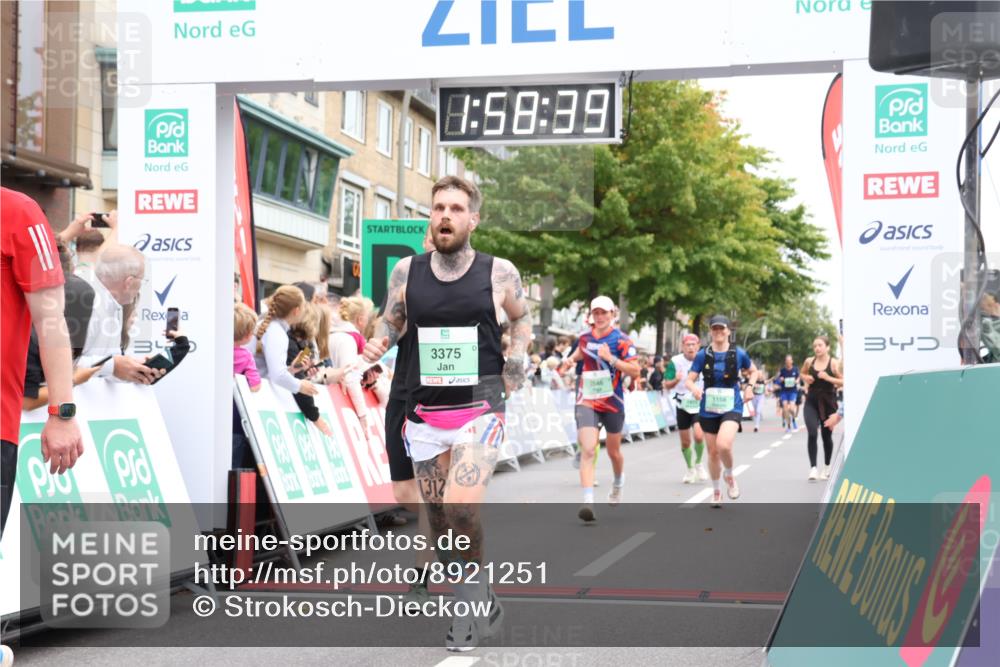 21.09.2025 - PSD Bank Halbmarathon Strokosch-Dieckow http://msf.ph/oto/8921251 21.09.2025 11:58:02 Ziel 1158, 1411, 2282, 2546, 2586, 2836, 3375, 4024, 4039 meine-sportfotos.de