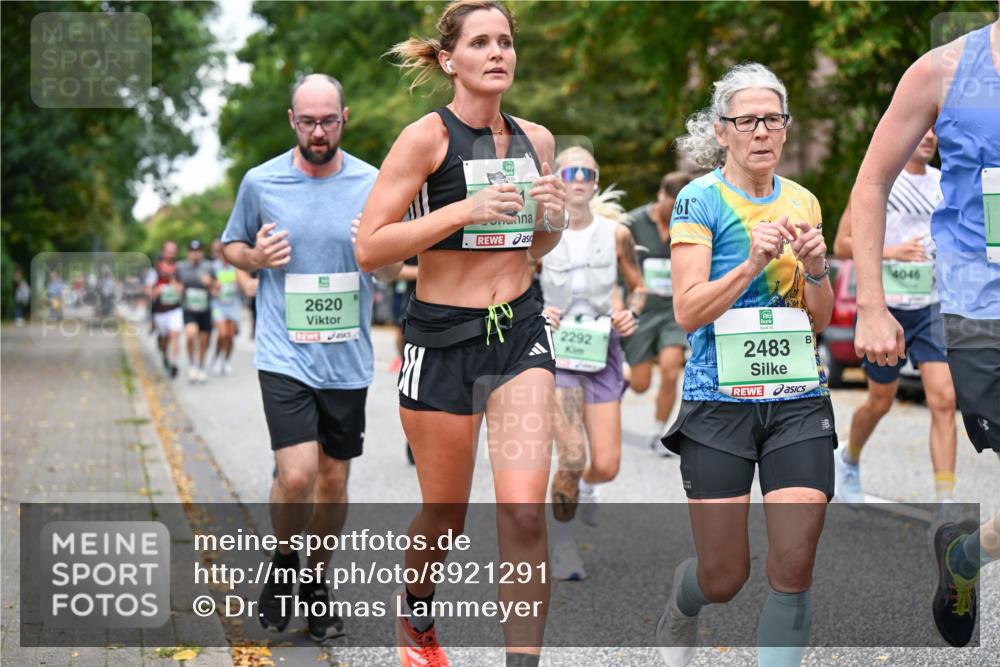 21.09.2025 - PSD Bank Halbmarathon Dr. Thomas Lammeyer http://msf.ph/oto/8921291 21.09.2025 10:40:45 Laufen 2620, 61, 2292, 2483, 4046 meine-sportfotos.de