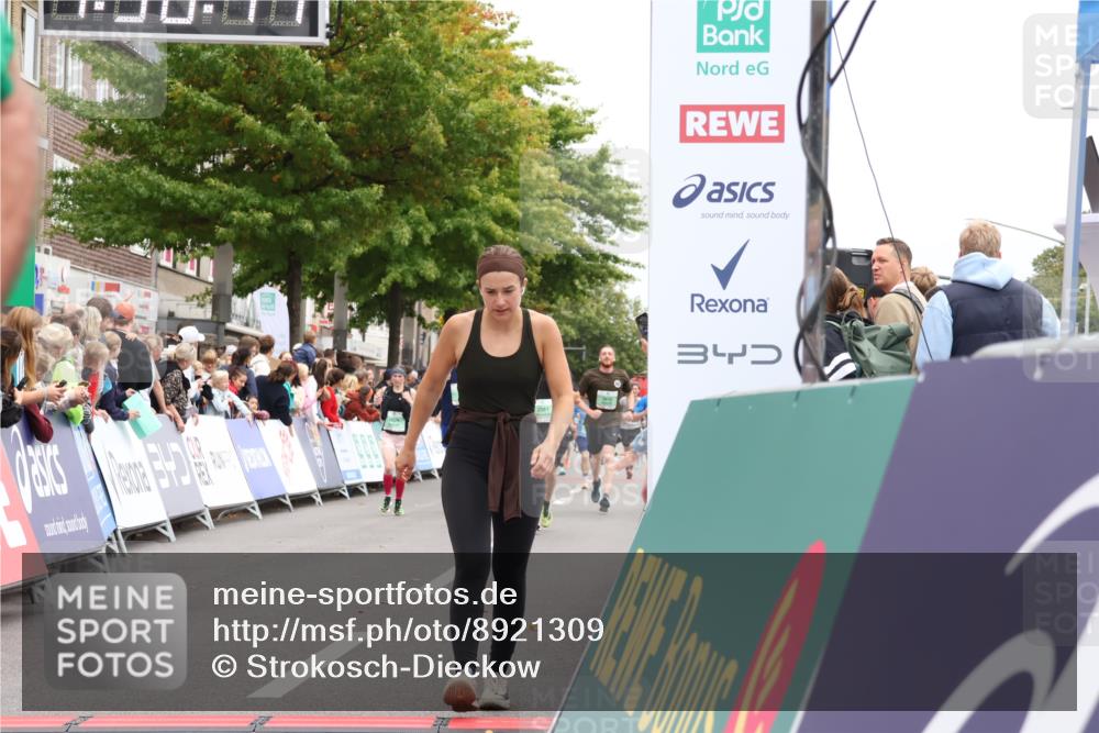 21.09.2025 - PSD Bank Halbmarathon Strokosch-Dieckow http://msf.ph/oto/8921309 21.09.2025 11:58:07 Ziel 1158, 1411, 1444, 2170, 2282, 2381, 2491, 2546, 2586, 2836, 3375, 4039 meine-sportfotos.de