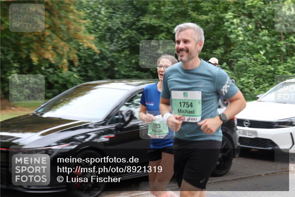21.09.2025 - PSD Bank Halbmarathon Luisa Fischer http://msf.ph/oto/8921319 21.09.2025 12:03:56 Laufen 1753, 1754 meine-sportfotos.de