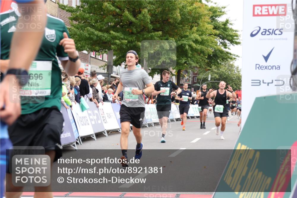 21.09.2025 - PSD Bank Halbmarathon Strokosch-Dieckow http://msf.ph/oto/8921381 21.09.2025 11:58:17 Ziel 1028, 1444, 1696, 2381, 2389, 2491, 2619, 2627, 2740, 2910, 3510, 4041 meine-sportfotos.de