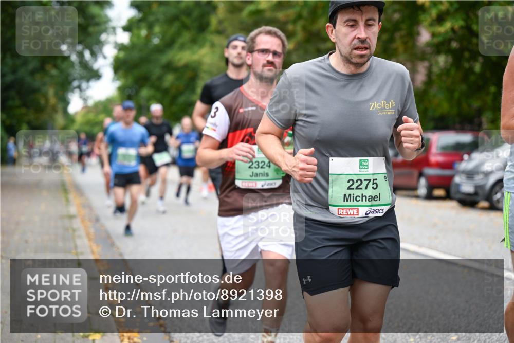 21.09.2025 - PSD Bank Halbmarathon Dr. Thomas Lammeyer http://msf.ph/oto/8921398 21.09.2025 10:40:52 Laufen 3, 2324, 8, 2275 meine-sportfotos.de